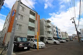 ル・ココティエ中の島【1階】の外観