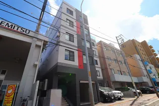 ラグジースペースの画像