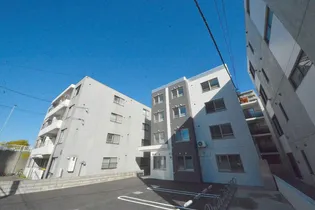 パインハート中の島【1階】の外観