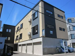 ブロッサム【2階】の外観