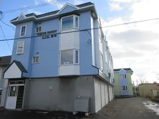 ホワイトコートカヤⅢB【106号室】の外観