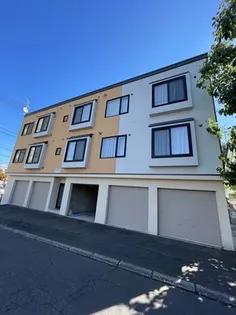 アルキオーネ平和通の画像