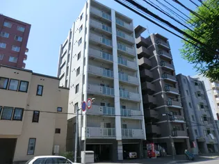 トロワメゾン【5階】の外観