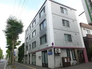 ベルニュアージュ東札幌【3階】の外観