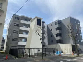 リベルテスクアール六番館の画像