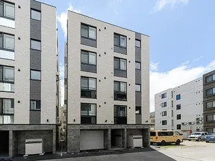 ドゥ ヴィルヌーブの画像