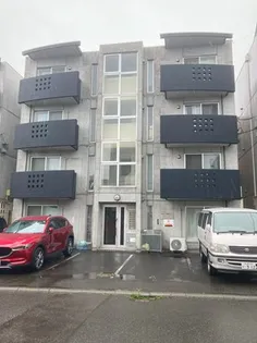 ROYAL COURT IIの画像