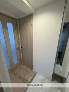 GIRASOL【302号室】の玄関