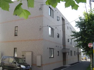 クラーク平岡の画像