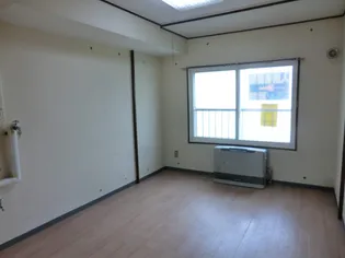 ウェル北郷【501号室】の居間