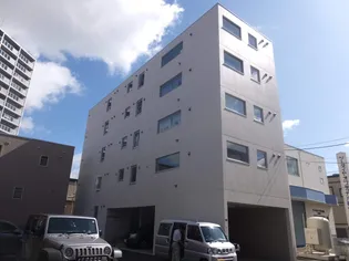 STAR ESTATE【2階】の外観