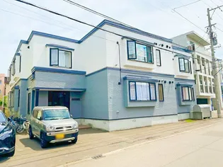 シャルマン豊平【2階】の外観