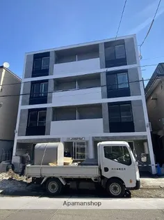 メニーズコート東屯田通【1階】の外観