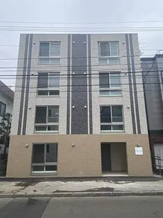 ルミナス山鼻【4階】の外観