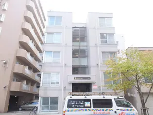 ローヤルハイツ本郷通6【505号室】の外観