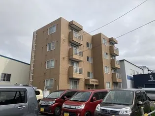 サンゴールド平和【302号室】の外観