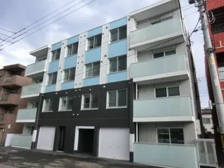 WINNIE L’OURSON(ウィニールルソン)【4階】の外観