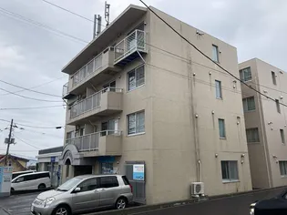 プルーデンス西岡【305号室】の外観