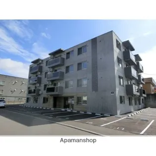 バーニーズ メルシー【2階】の外観