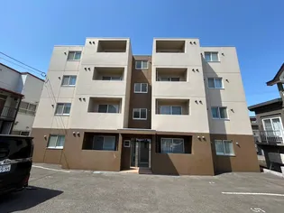 フルシュ【2階】の外観