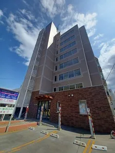 ヴァンヴェール医大前【2階】の外観