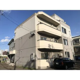 プライムスクエア中の島の画像