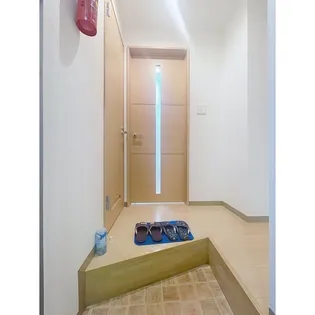 ヒュース平岸G【2階】の玄関