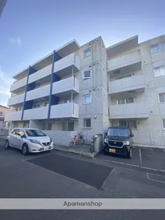 MANY'S COURTの画像