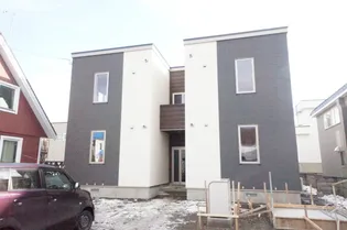 チリエージョ【202号室】の外観