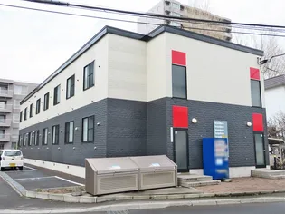 レオパレススカーレット【201号室】の外観