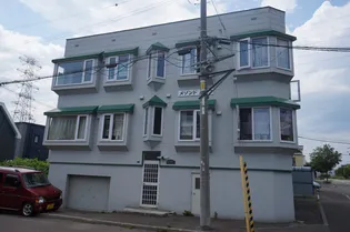 メゾンドパーク【A-1号室】の外観