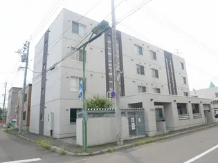 ファーストスクエア1条通【2階】の外観