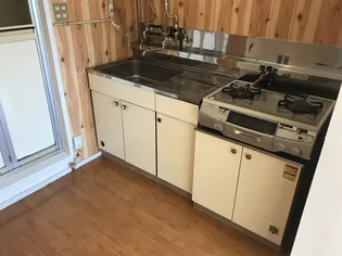 サニーヒルレジデンスⅠ【2階】のキッチン