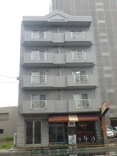 インペリアル13【5階】の外観