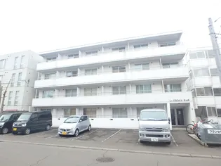 リ フランセ宮の森の画像