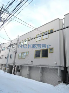 Y’SーSQUARE【2階】の外観