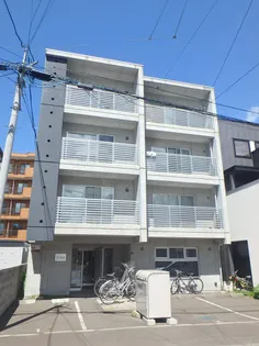 ラ シュエット宮の森の画像