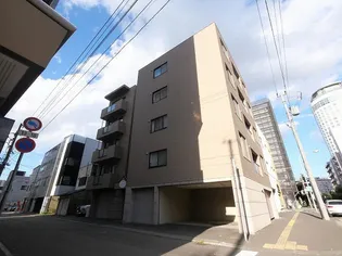 南2条スクエアガーデン【201号室】の外観