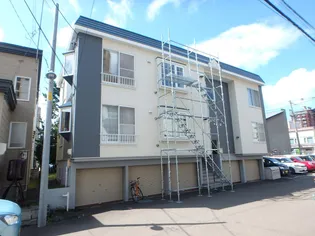 シェーンブルンロイヤル中島公園【1階】の外観