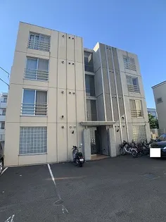 エムプラス山鼻【1階】の外観