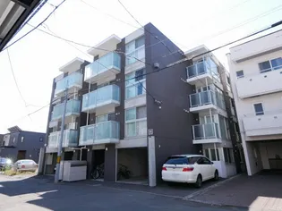 サークルロードヒルズ【0101号室】の外観