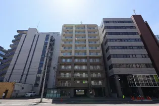 ヘルム21【3階】の外観