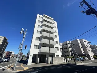 ブラントゥール伏見【201号室】の外観