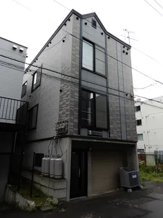 セブンスコート【302号室号室】の外観