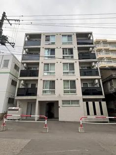 レジーナ南4条【2階】の外観