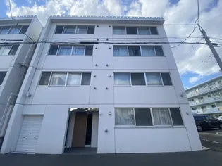 エル フトゥーロ【3階】の外観