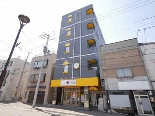 クロスコートの画像