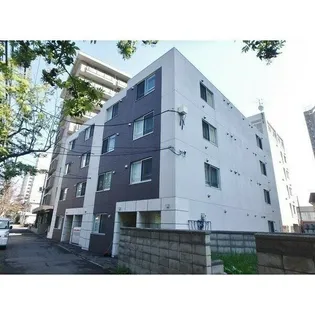 ラフィーネ円山公園・煌【1階】の外観