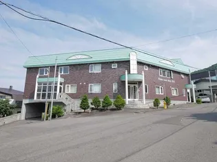 ホワイトコートカヤ伏見【1階】の外観