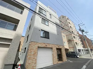 セブンスコート円山【2階】の外観